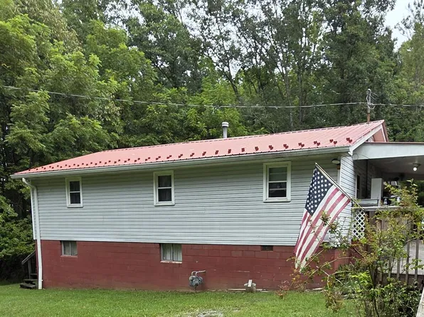 139 Victor Ln, Daniels, WV 25832