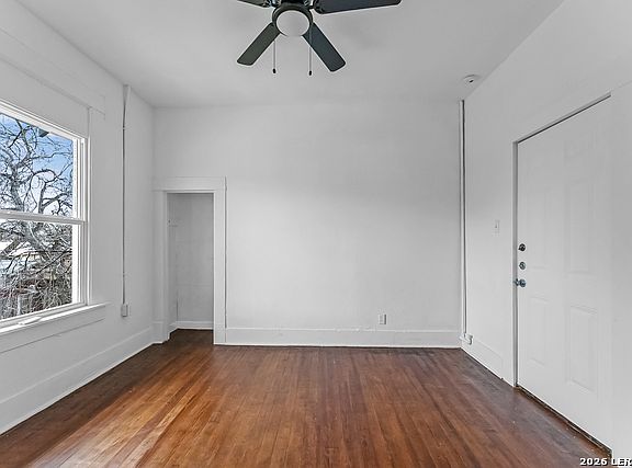 2nd image of 146 Fairview Ave #2-3