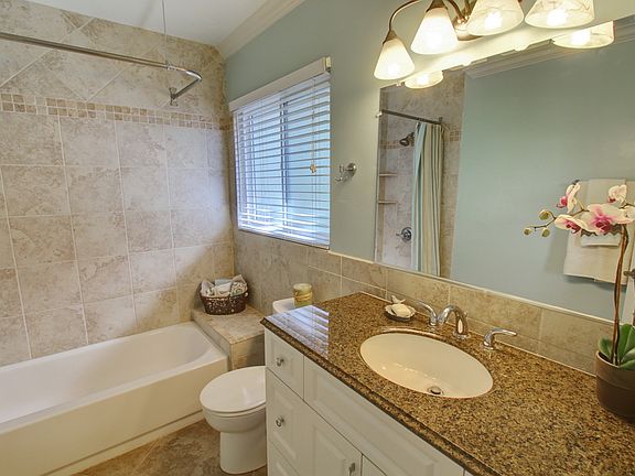 3rd image of 3110 E Palm Dr Unit 13