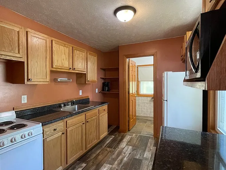 201 S. Western — Photo 2