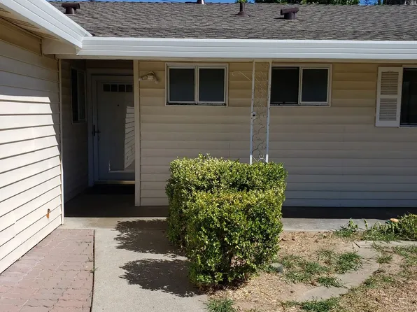 4736 Willowbrook Dr, Sacramento, CA 95842