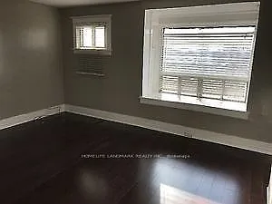 937 Dufferin St #UPPER — Photo 8