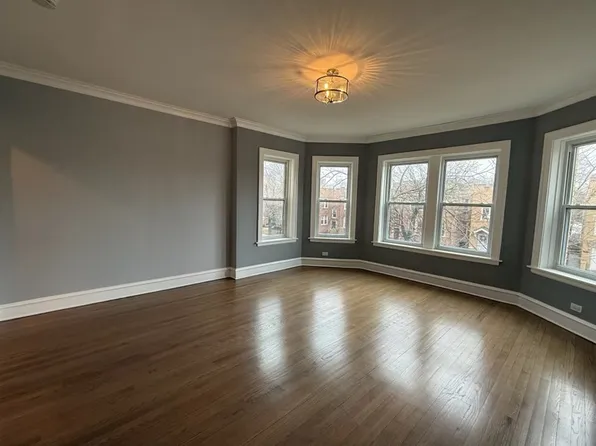 2635 W Lunt Ave Unit 2, Chicago, IL 60645