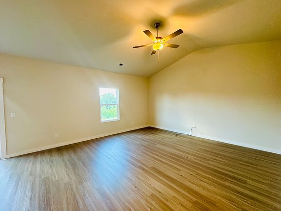 5th image of 1028 Peaceful Fawn Dr