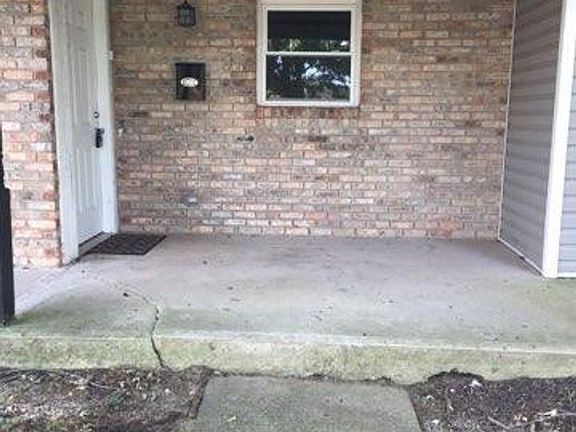 3rd image of 18-26 Holt St #18