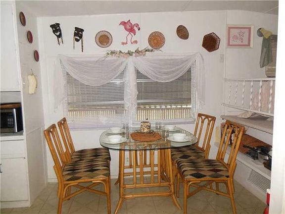 5th image of 21 Cielo St