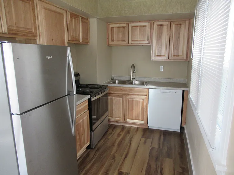 1001 N Weber St #104 — Photo 4