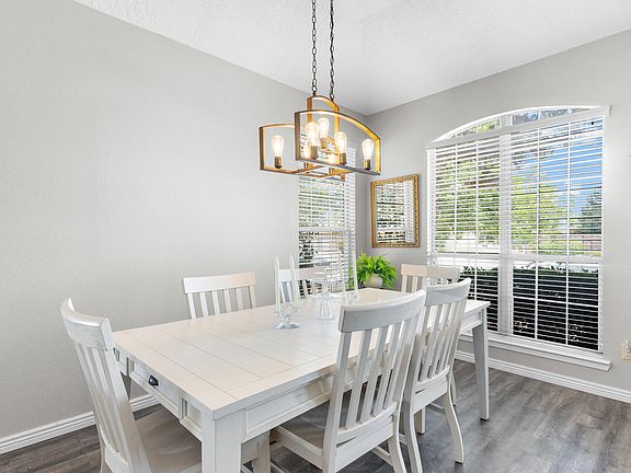 4th image of 4219 Beacon Knoll Ct NW