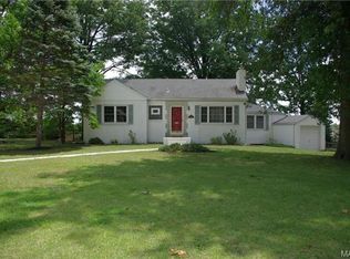 682 Deerhurst Dr, Saint Louis, MO