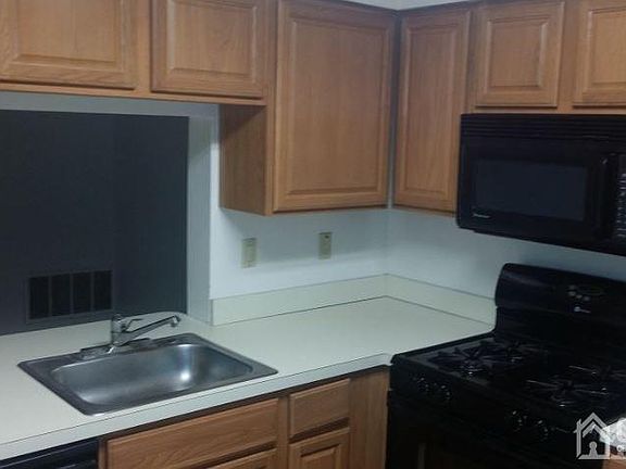 4th image of 2302 Commons At Kingswood Dr