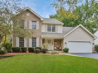 328 Olson Ct, Geneva, IL 60134