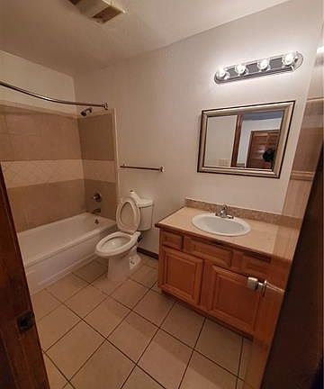 4th image of 8002 Trapier Ave #1B