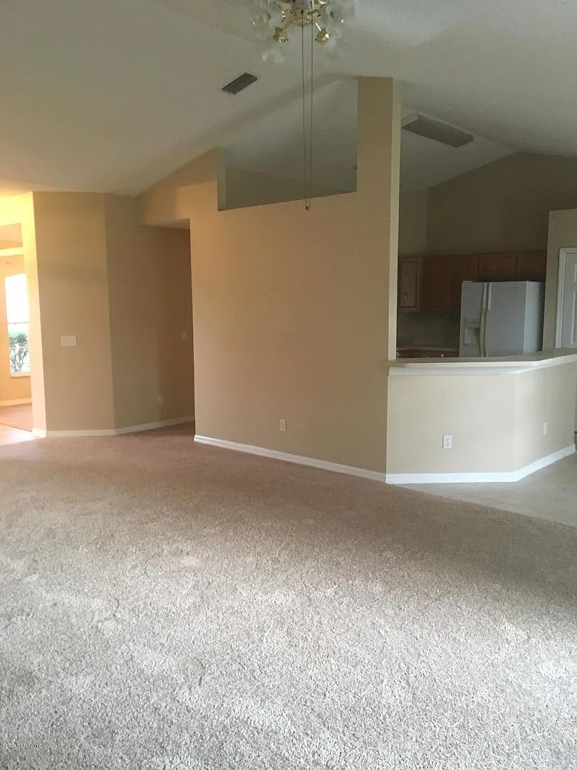 Single Family Home — Photo 4