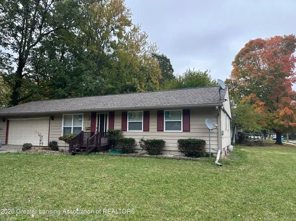 3033 Sunderland Rd, Lansing, MI 48911