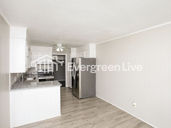 4th image of 4725 Bonnie Forest Blvd