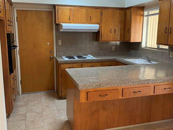 5th image of 5421 Highview Ln