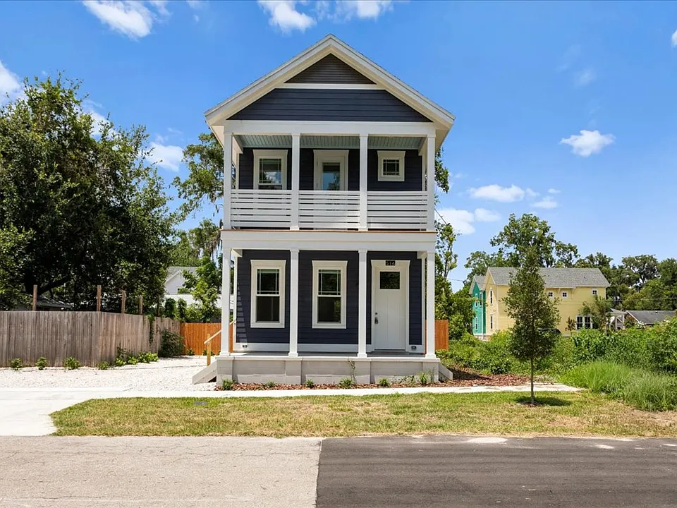 516 SW 7th Pl