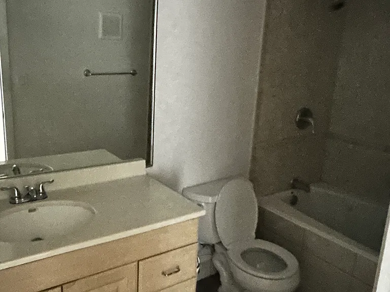 905 NE 199th St #204 — Photo 6