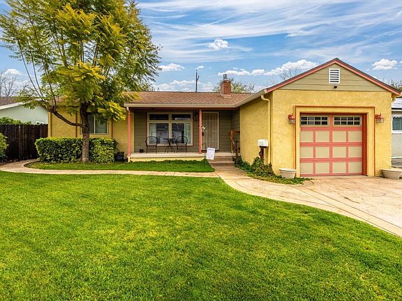 2nd image of 821 Camellia Way