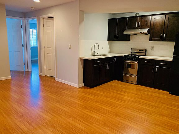 2nd image of 34 Avenue