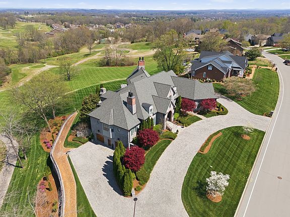 4th image of 517 Ridgecrest Ln