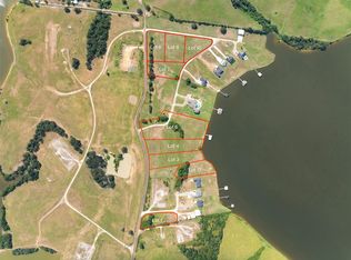 9 Lcr 822, Thornton, TX