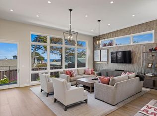 1218 Del Monte Blvd, Pacific Grove, CA 93950