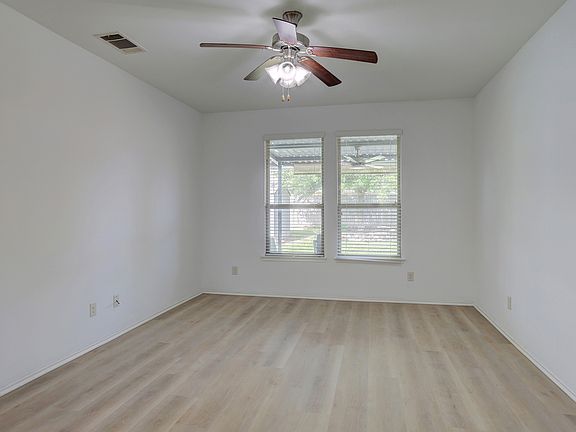 5th image of 432 Hideaway Rd
