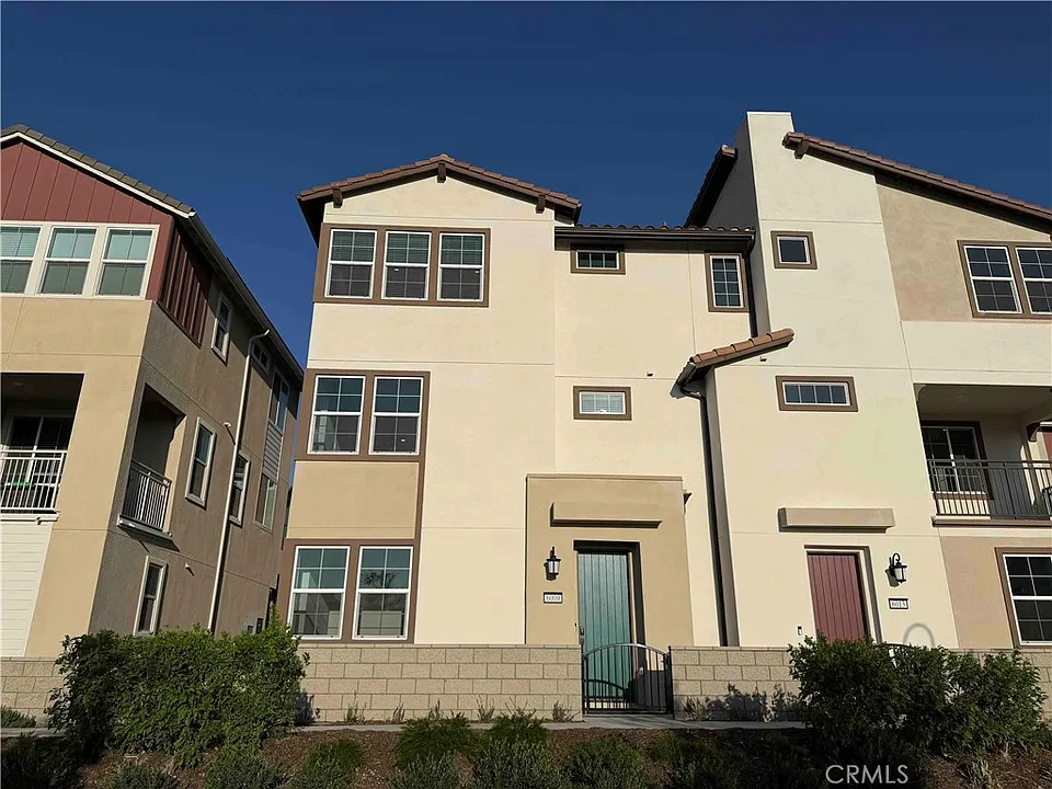 6009 Huntington Dr