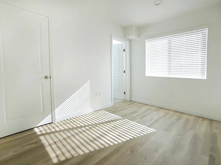 6936 Hazeltine Ave — Photo 10