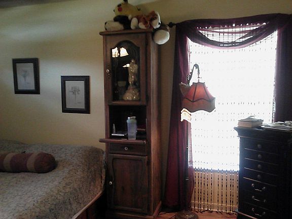 3rd image of 1807 SW Fears Ave