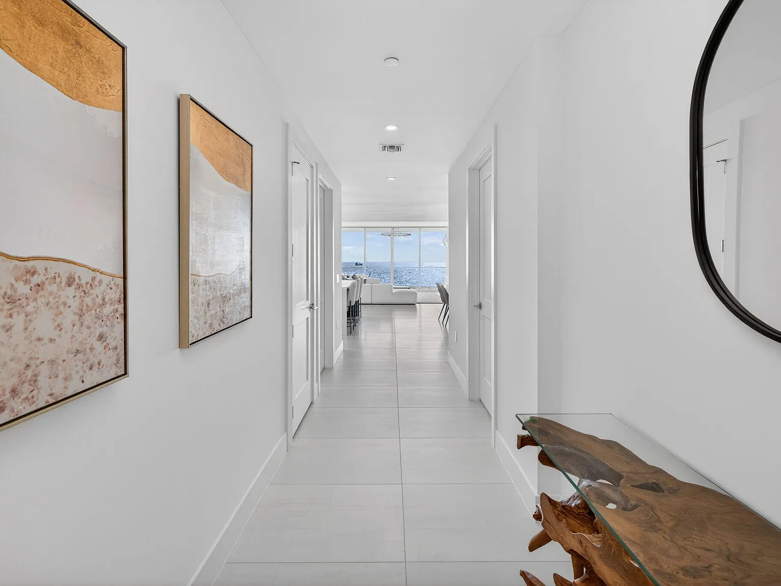 2 bed, 3.5 bath, 2395 sqft, $20,000 — Photo 3