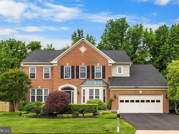 6756 Edge Cliff Dr, Alexandria, VA 22315