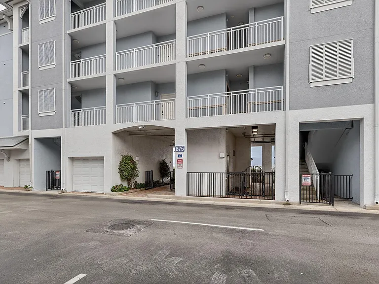 675 NW Flagler Ave #202 — Photo 3