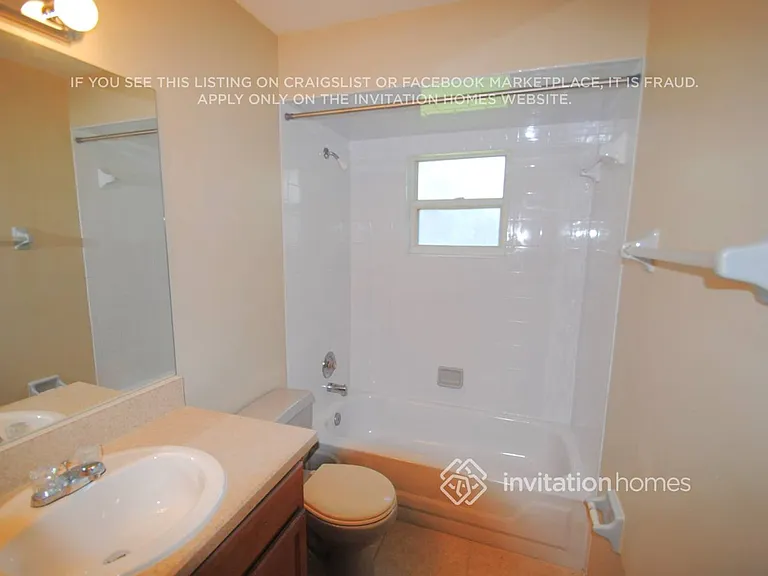829 Pembroke Ave NE — Photo 9