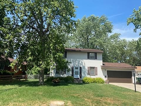 3rd image of 10748 7th St NE