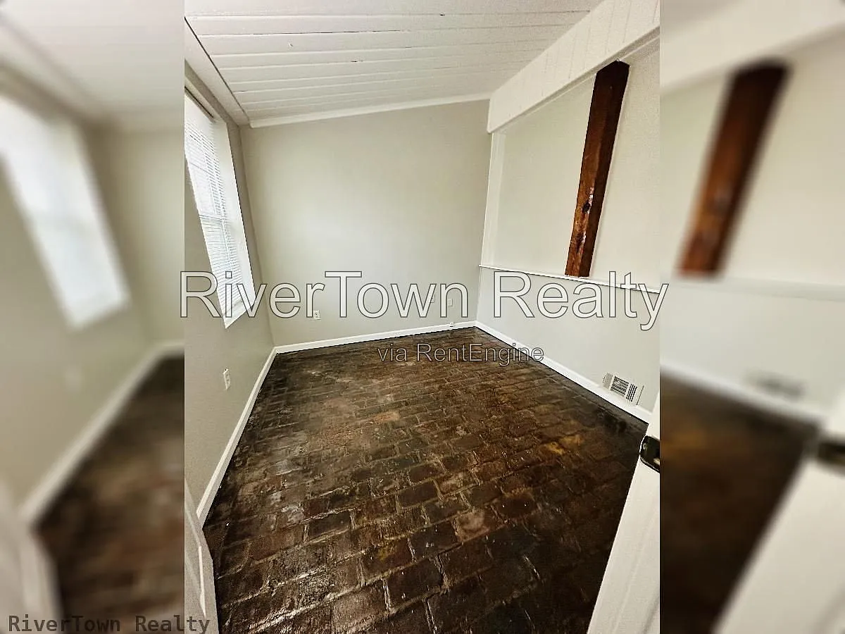 4 bed, 2.0 bath, 2479 sqft, $1,995 — Photo 3