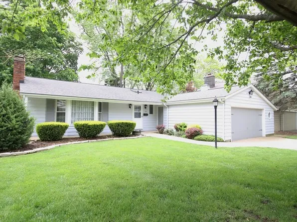 329 Margaret Ter, Cary, IL 60013