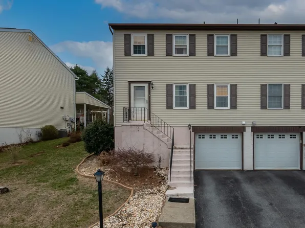 108 Morgan Dr, Reading, PA 19608