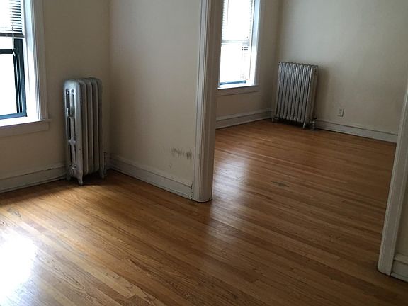 2nd image of 4837 N Wolcott Ave #2AR