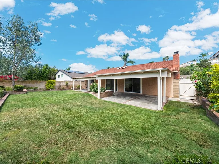 24382 Macedo Dr — Photo 31