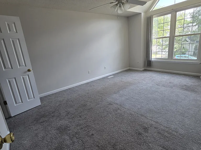 463 Wrenn Cir — Photo 9