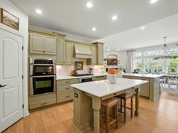 3rd image of 1316 Oxley Ct