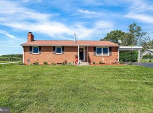 442 Pine Grove Rd, Hanover, PA 17331