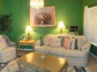 163 Parkwood Dr, Royal Palm Beach, FL 33411