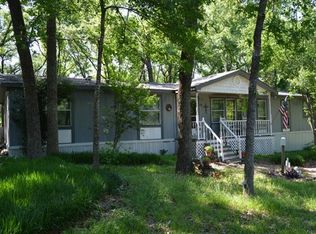 229 Eastshore Dr, Wills Point, TX 75169