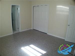 5th image of 4610 25th Ave S