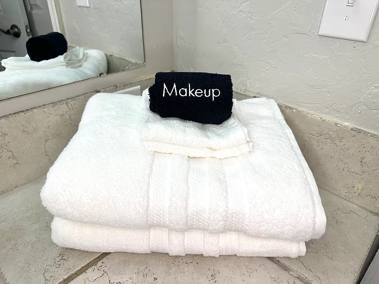 8 Stanford Ct — Photo 30