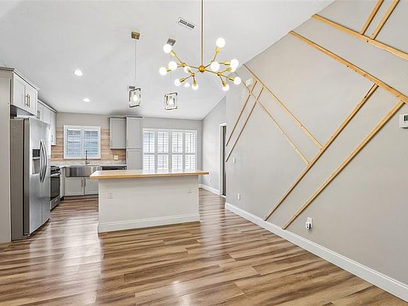 3rd image of 8711 BUSCH OAKS STREET