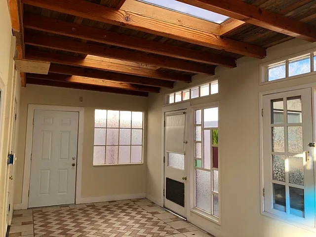 Spectacular 1 Bedroom Casita Near UNM - in Gorgeous, Private Compound — Photo 24